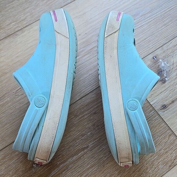 Crocs Light Blue Clogs Pink Accents 1 Watermelon crock charm included Kids Child - Picture 8 of 16